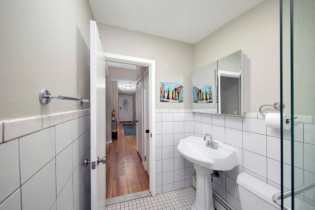 Couples And Beach Lovers Meet Your Needs In One Location Marblehead Εξωτερικό φωτογραφία